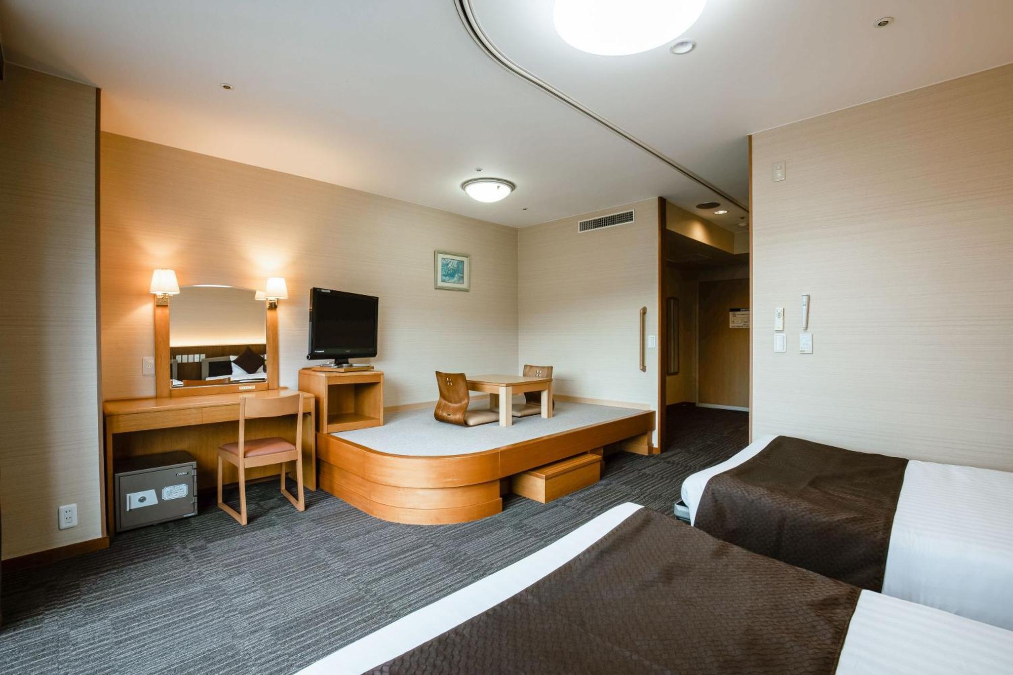 Kamenoi Hotel Kochi Ino Екстериор снимка