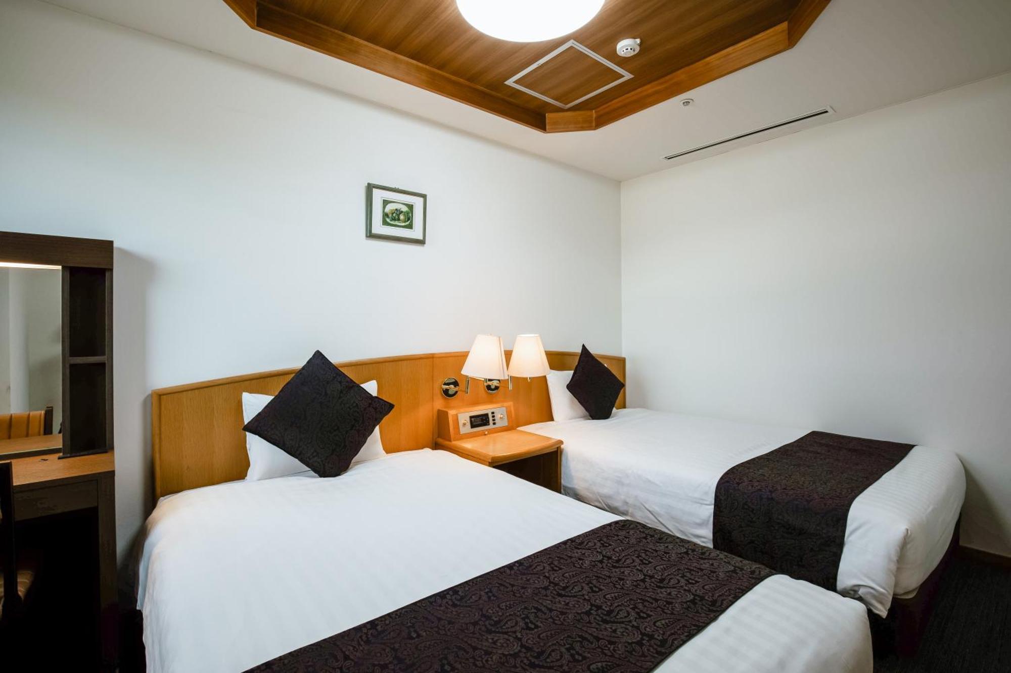 Kamenoi Hotel Kochi Ino Екстериор снимка