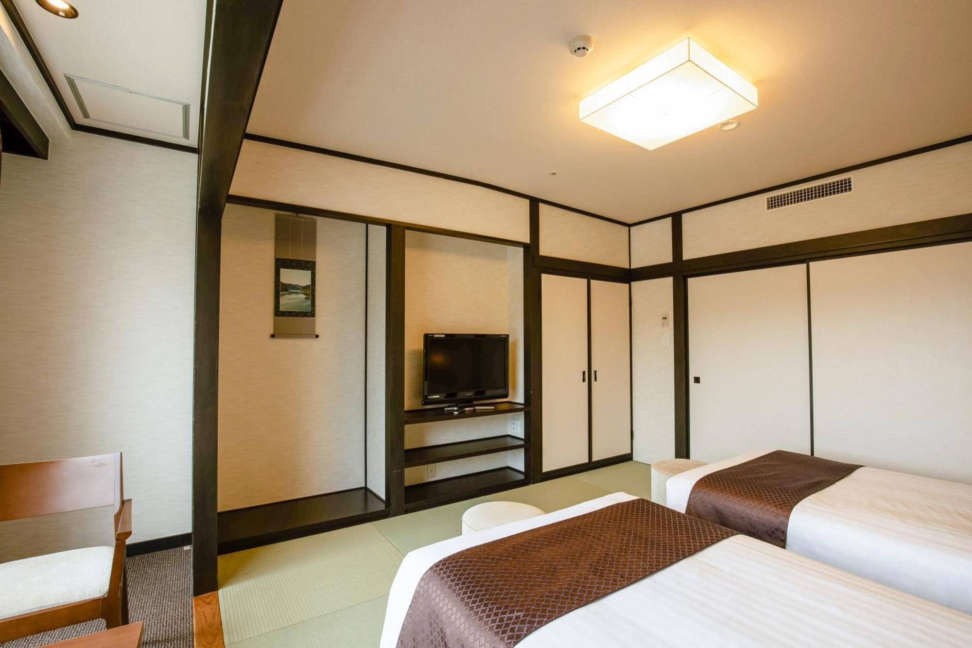 Kamenoi Hotel Kochi Ino Екстериор снимка