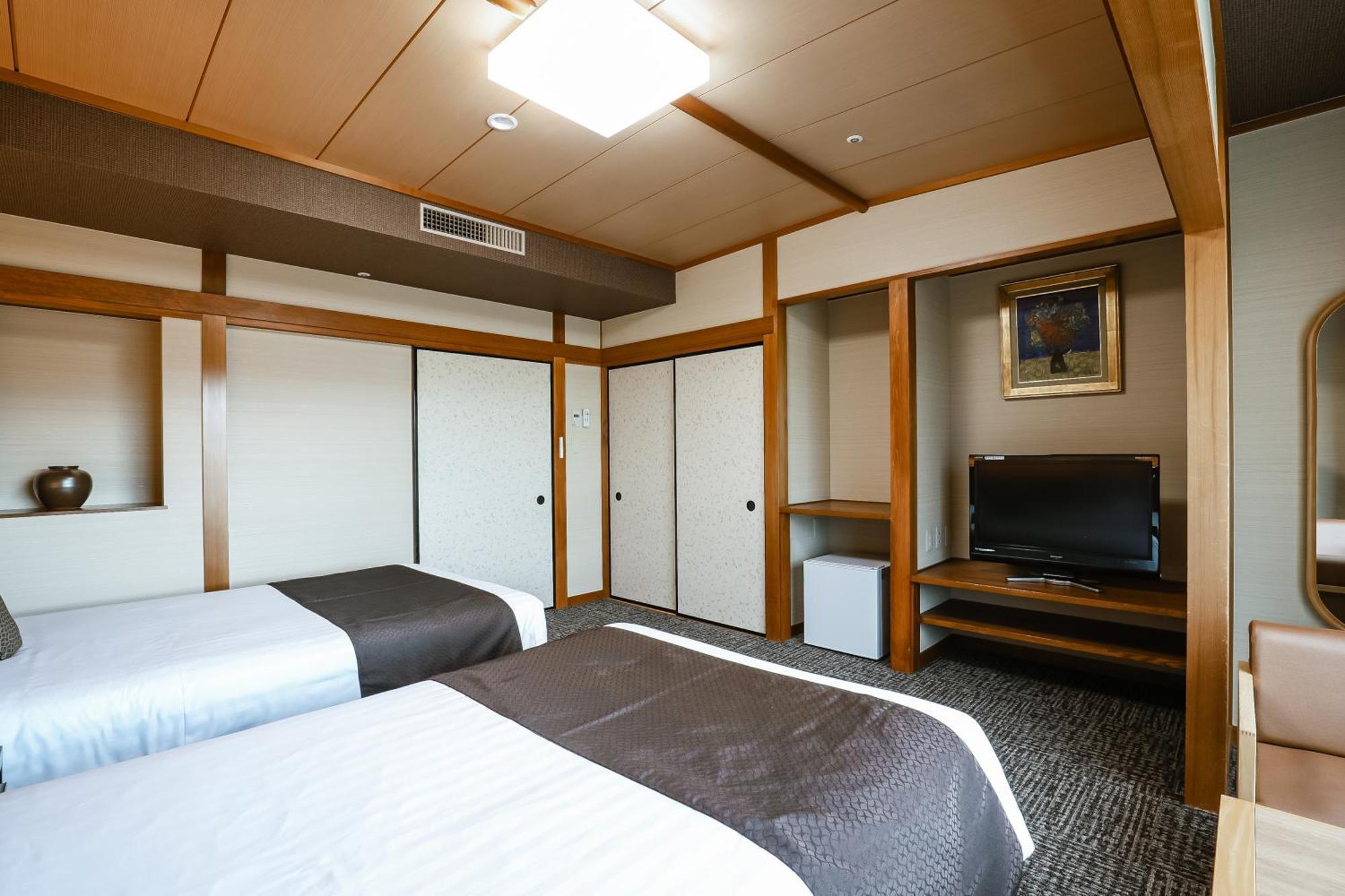 Kamenoi Hotel Kochi Ino Екстериор снимка